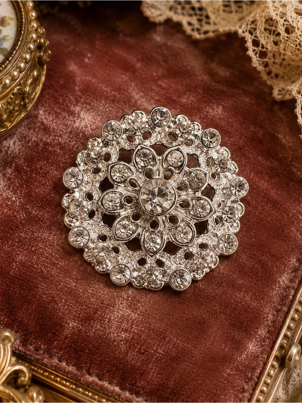 Vintage Silver Tone Clear Rhinestone Round Floral Brooch Pin Wedding